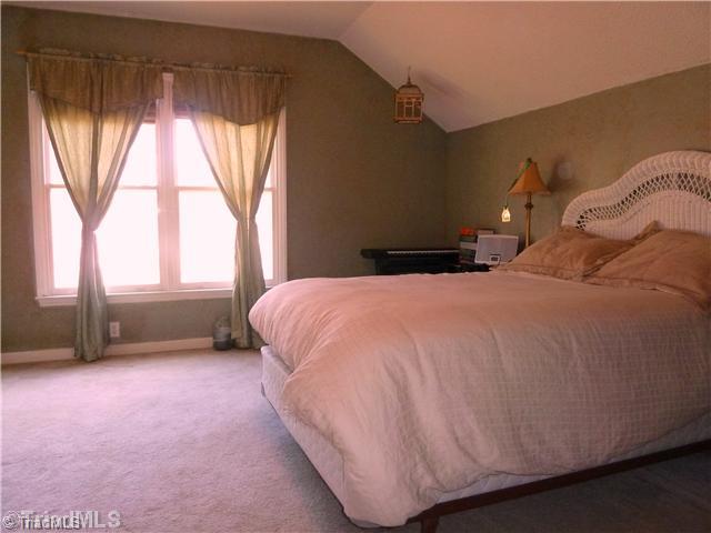 3601 Single Leaf Court High Point, NC 27265 - Photo 15 of 16 1st Bedroom. Guest bedroom with double closets (first bedroom to right of upstairs landing).
