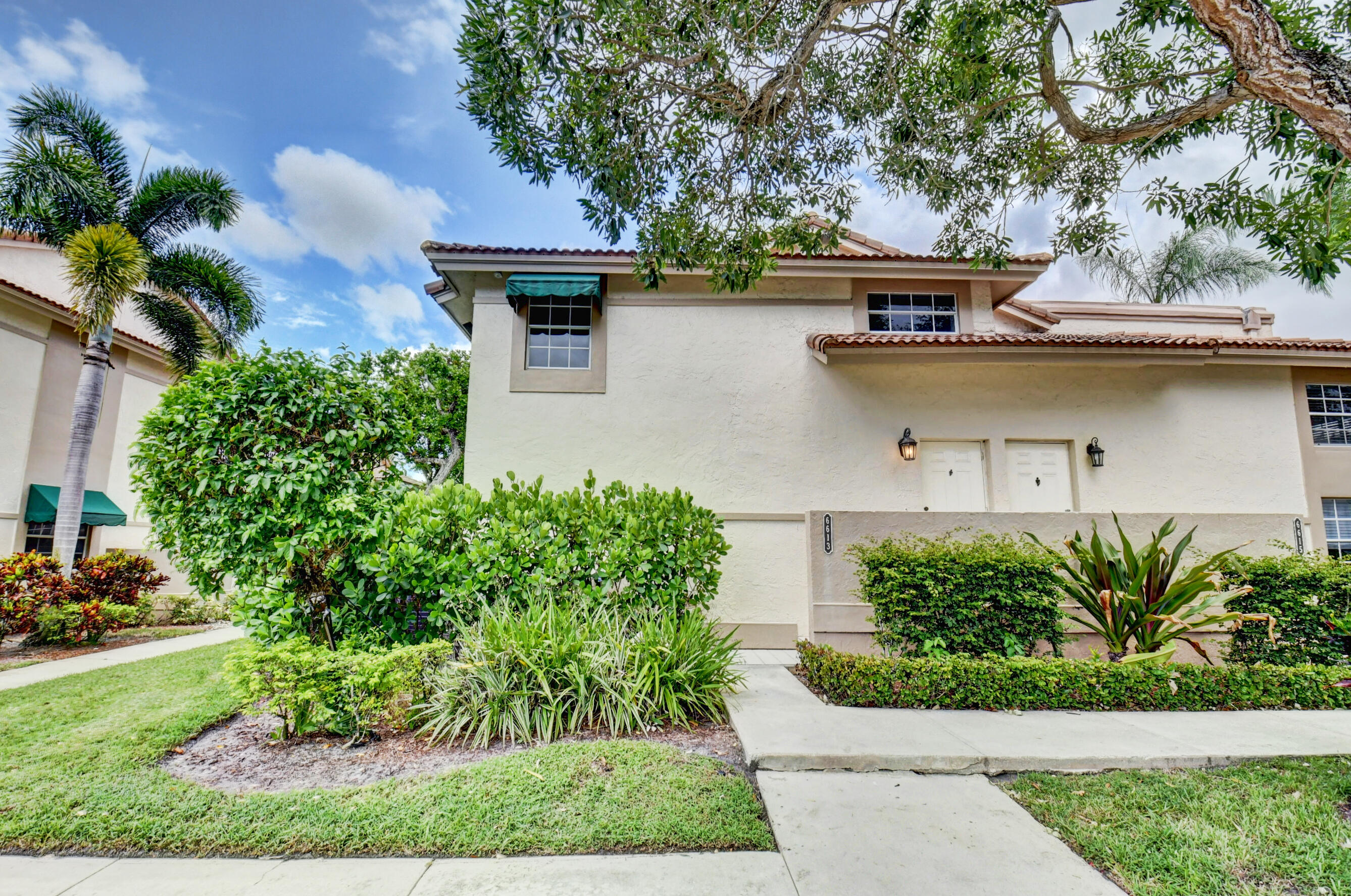 6613 Via Regina Boca Raton, FL 33433 - Photo 1 of 37 front