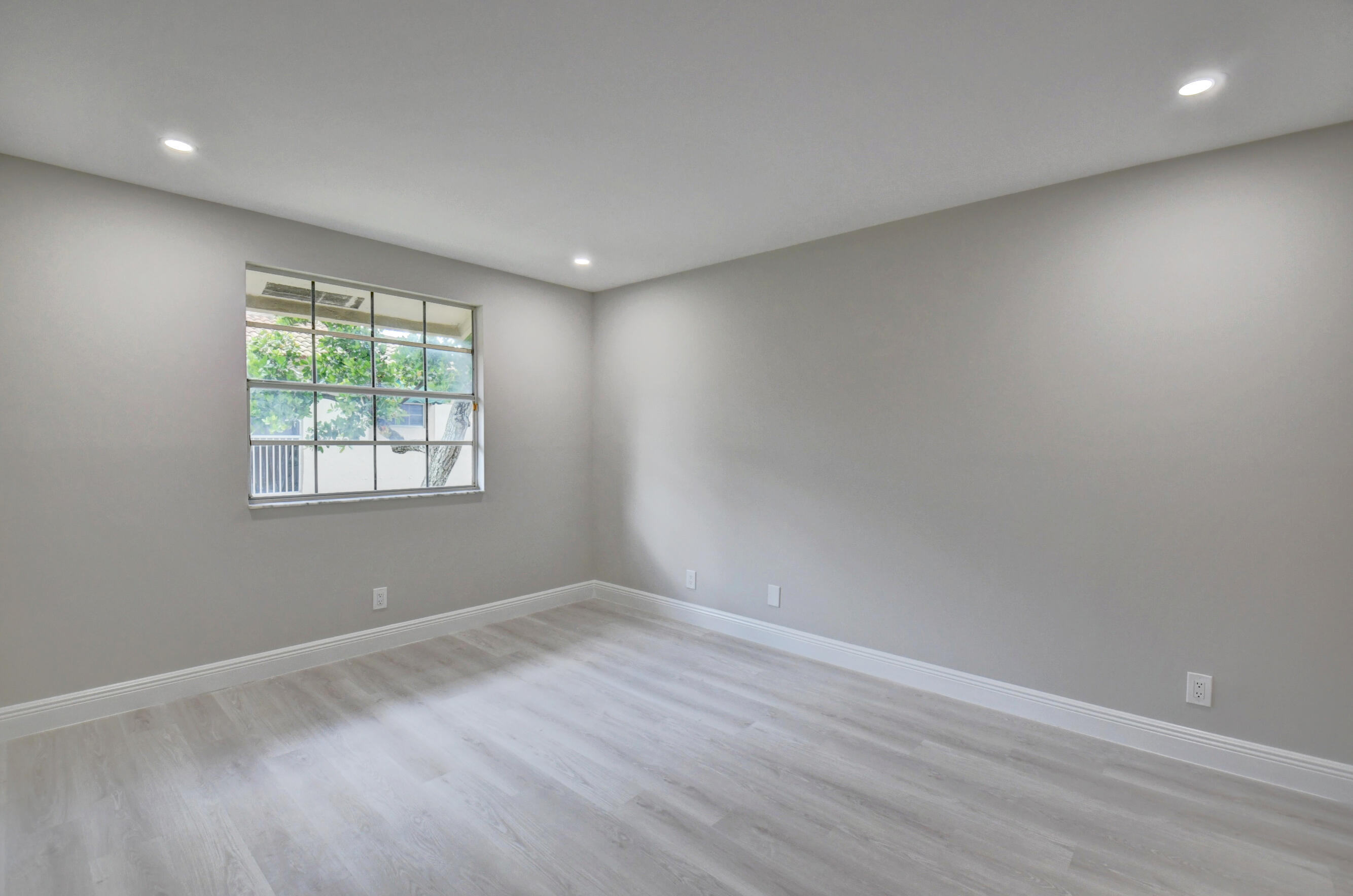 6613 Via Regina Boca Raton, FL 33433 - Photo 23 of 37 master bedroom