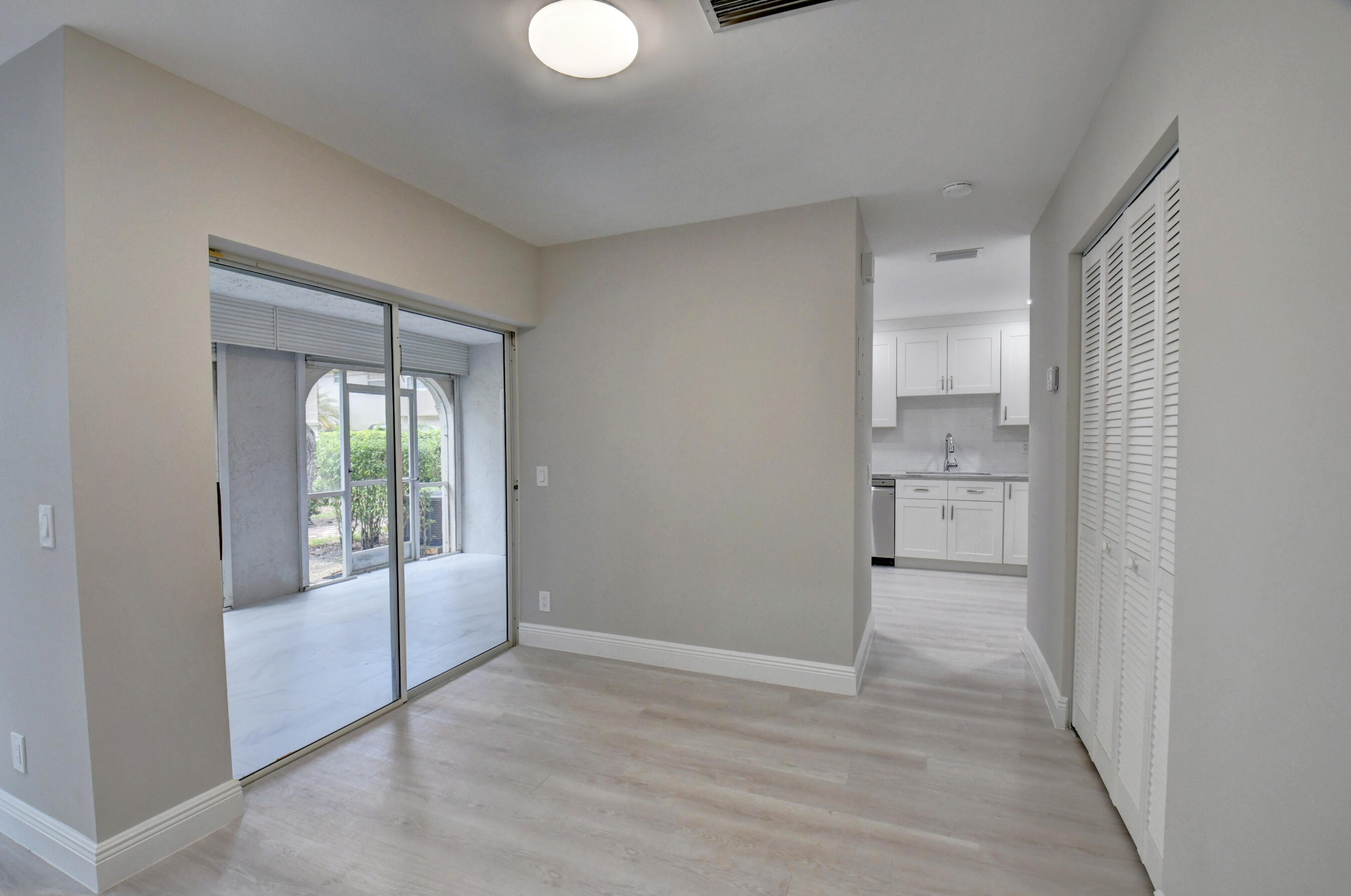6613 Via Regina Boca Raton, FL 33433 - Photo 10 of 37 dining room