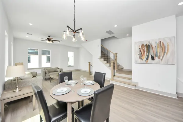 $2,490 | 5302 Kindred Garden Lane, Unit A, Houston, TX 77091