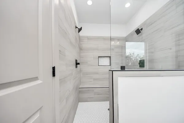 $2,490 | 5302 Kindred Garden Lane, Unit A, Houston, TX 77091