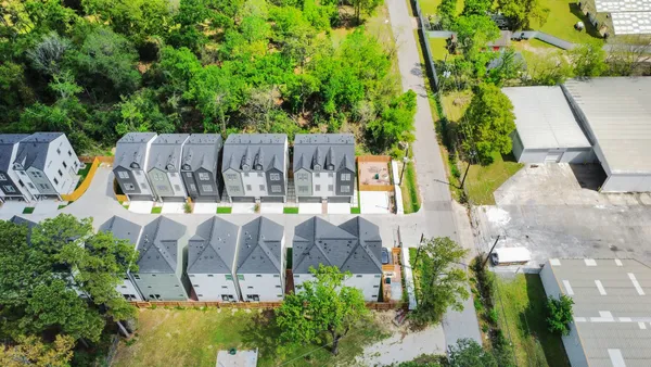 $2,490 | 5302 Kindred Garden Lane, Unit A, Houston, TX 77091