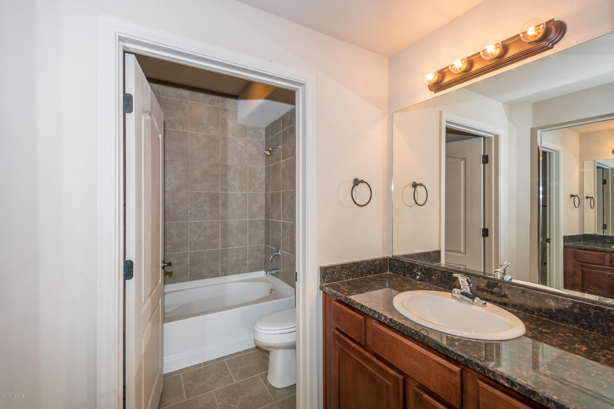 2550 East River Road, Unit 20106 Tucson, AZ 85718 - Photo 5 of 35