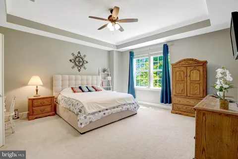 $899,000 | 6421 Beatles Lane, Alexandria, VA 22310