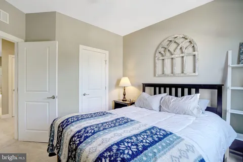 $899,000 | 6421 Beatles Lane, Alexandria, VA 22310