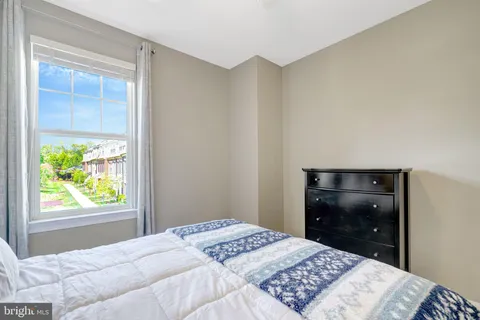 $899,000 | 6421 Beatles Lane, Alexandria, VA 22310