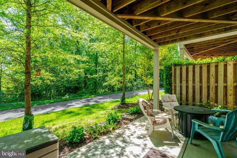 $899,000 | 6421 Beatles Lane, Alexandria, VA 22310