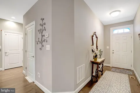 $899,000 | 6421 Beatles Lane, Alexandria, VA 22310
