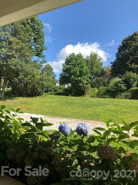 154 Dula Road Spruce Pine, NC 28777 - Photo 12 of 33 Gallery Image 12