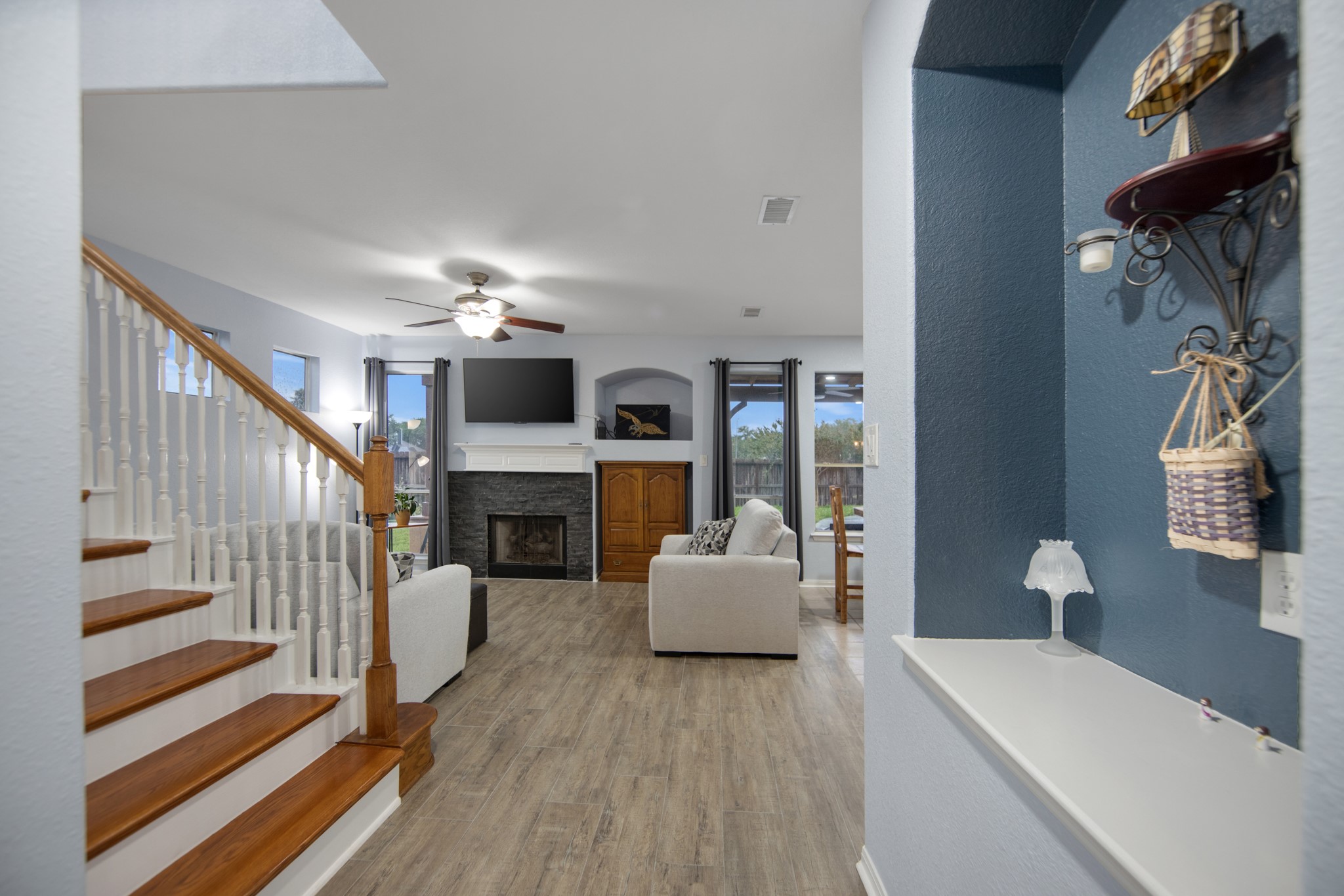 19414 Camellia Bend Circle Spring, TX 77379 - Photo 11 of 49 Another art nook as you enter the family room