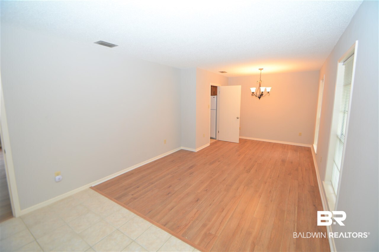 2704 Longleaf Drive Mobile, AL 36693 - Photo 7 of 28