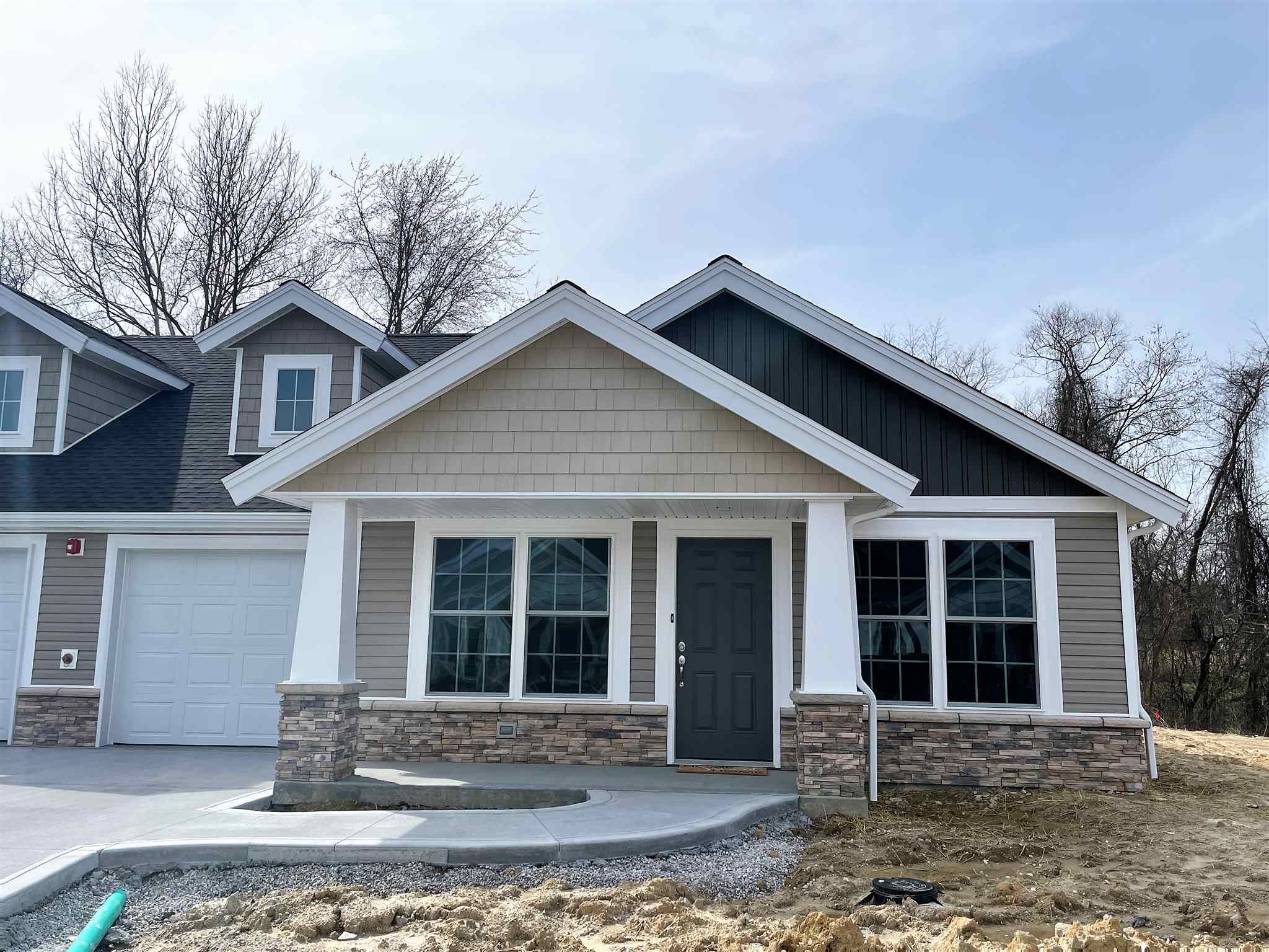 906 Reyling Drive, Unit 4 Jasper, IN 47546 - Photo 3 of 4 Gallery Image 3
