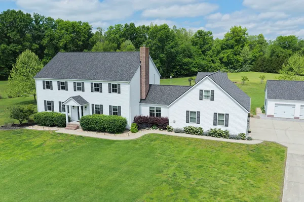 $690,000 | 1354 Hickory Trail, Carbondale, IL 62902