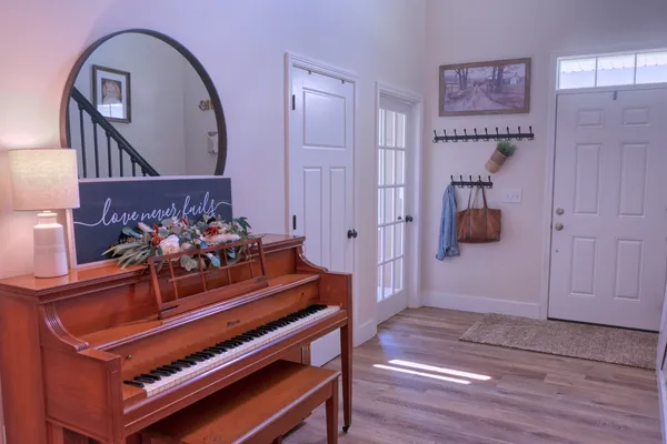 $690,000 | 1354 Hickory Trail, Carbondale, IL 62902
