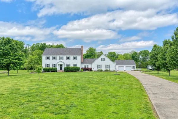 $690,000 | 1354 Hickory Trail, Carbondale, IL 62902