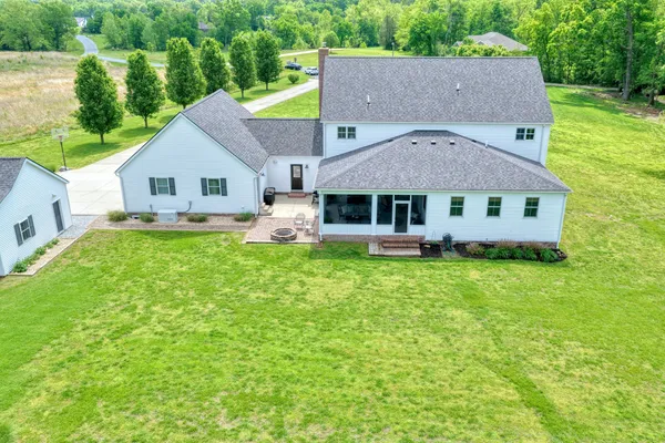 $690,000 | 1354 Hickory Trail, Carbondale, IL 62902