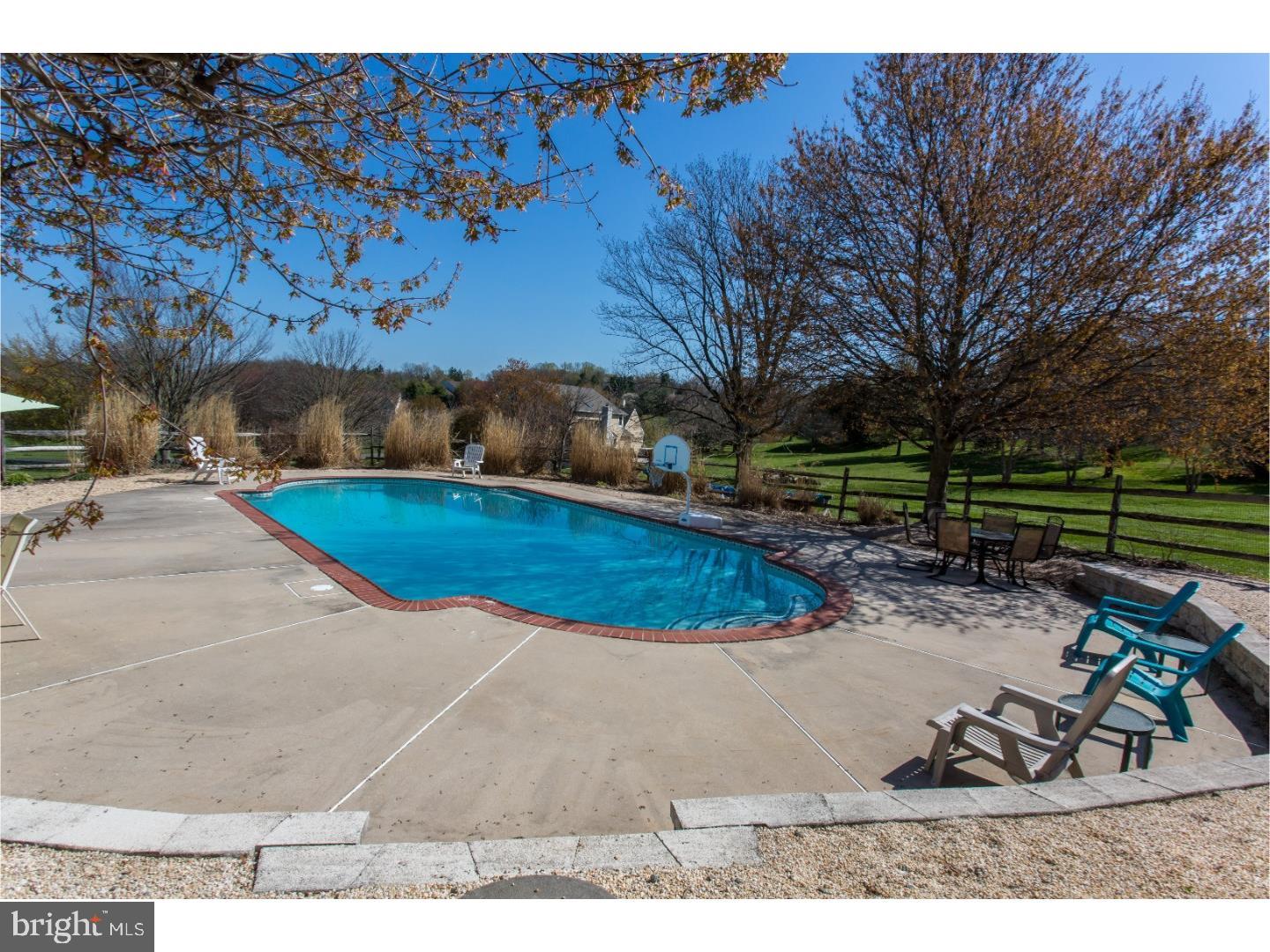 520 Deer Pointe Road West Chester, PA 19382 - Photo 2 of 25 Gallery Image 2