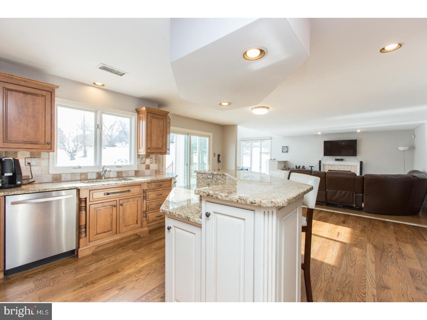520 Deer Pointe Road West Chester, PA 19382 - Photo 10 of 25 Kitchen