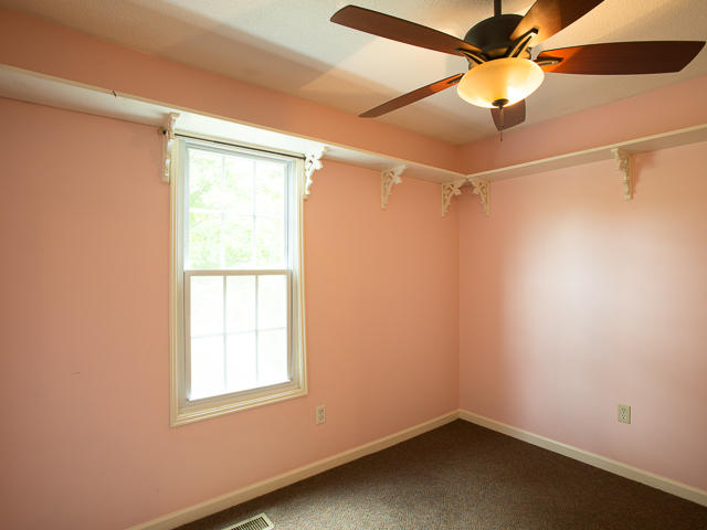 23 Random Terrace Ringgold, GA 30736 - Photo 23 of 36 3rd bedroom upstairs