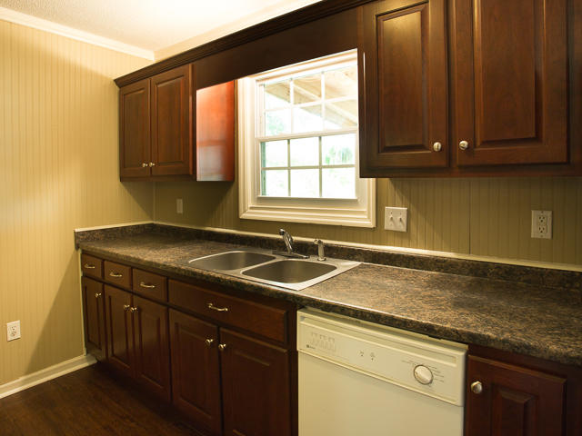23 Random Terrace Ringgold, GA 30736 - Photo 9 of 36 Kitchen