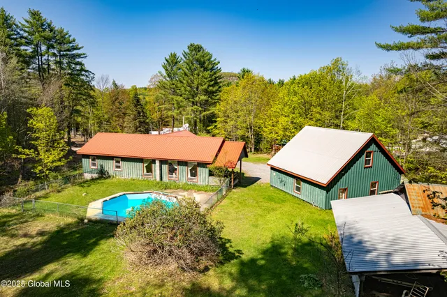 $199,900 | 28 Buyce Cross Road, Thurman, NY 12885