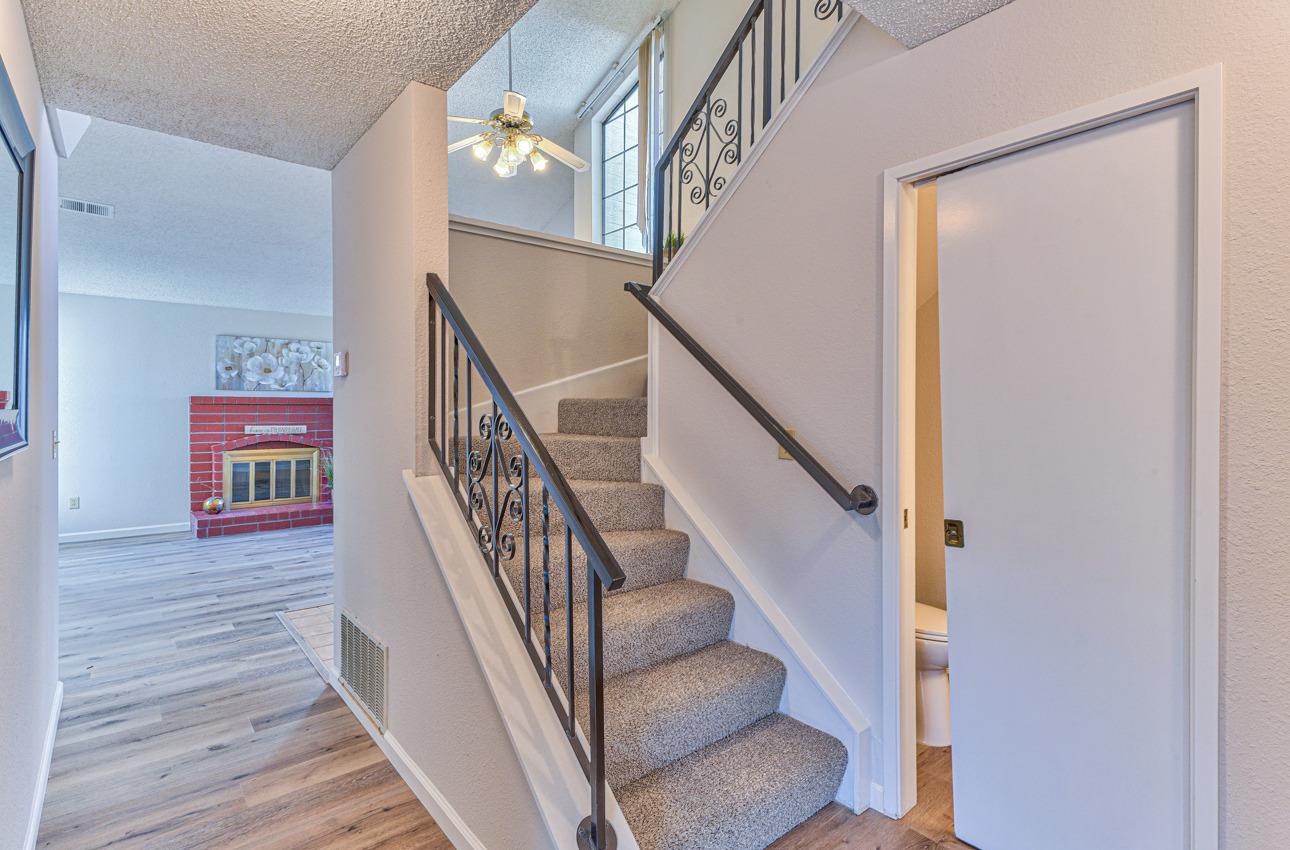 2 Geary Circle Salinas, CA 93907 - Photo 16 of 29 a view of entryway and hall with wooden floor