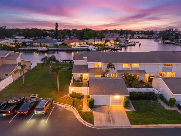$375,000 | 6537 Cape Hatteras Way Northeast, Unit 1, St. Petersburg, FL 33702