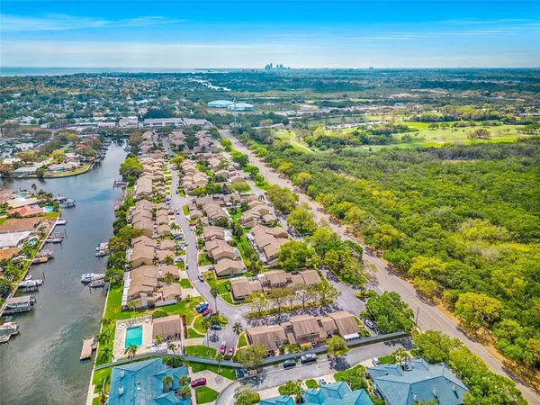 $375,000 | 6537 Cape Hatteras Way Northeast, Unit 1, St. Petersburg, FL 33702