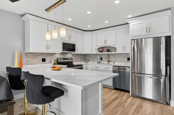 $375,000 | 6537 Cape Hatteras Way Northeast, Unit 1, St. Petersburg, FL 33702