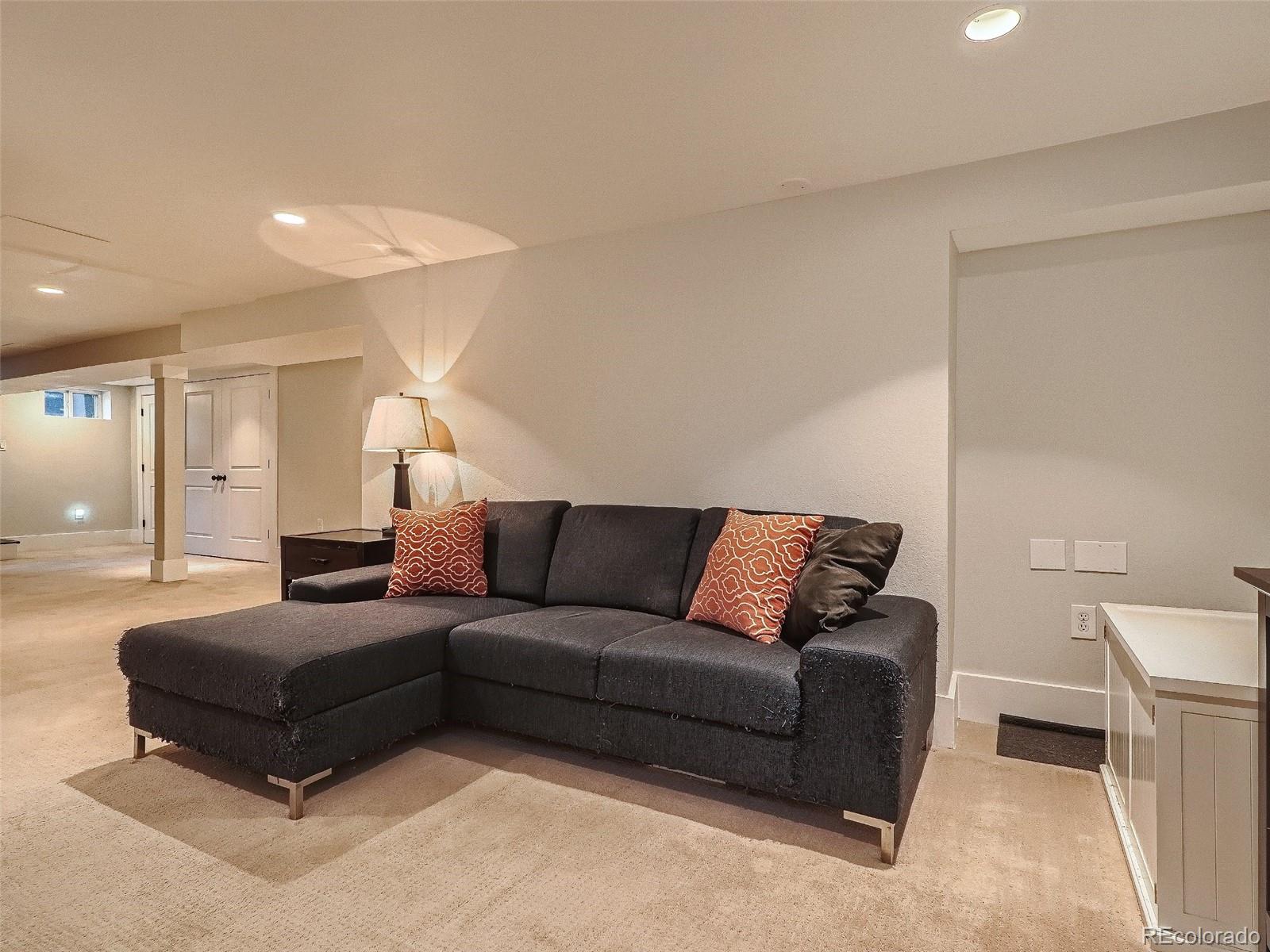 1675 Monroe Street Denver, CO 80206 - Photo 20 of 40