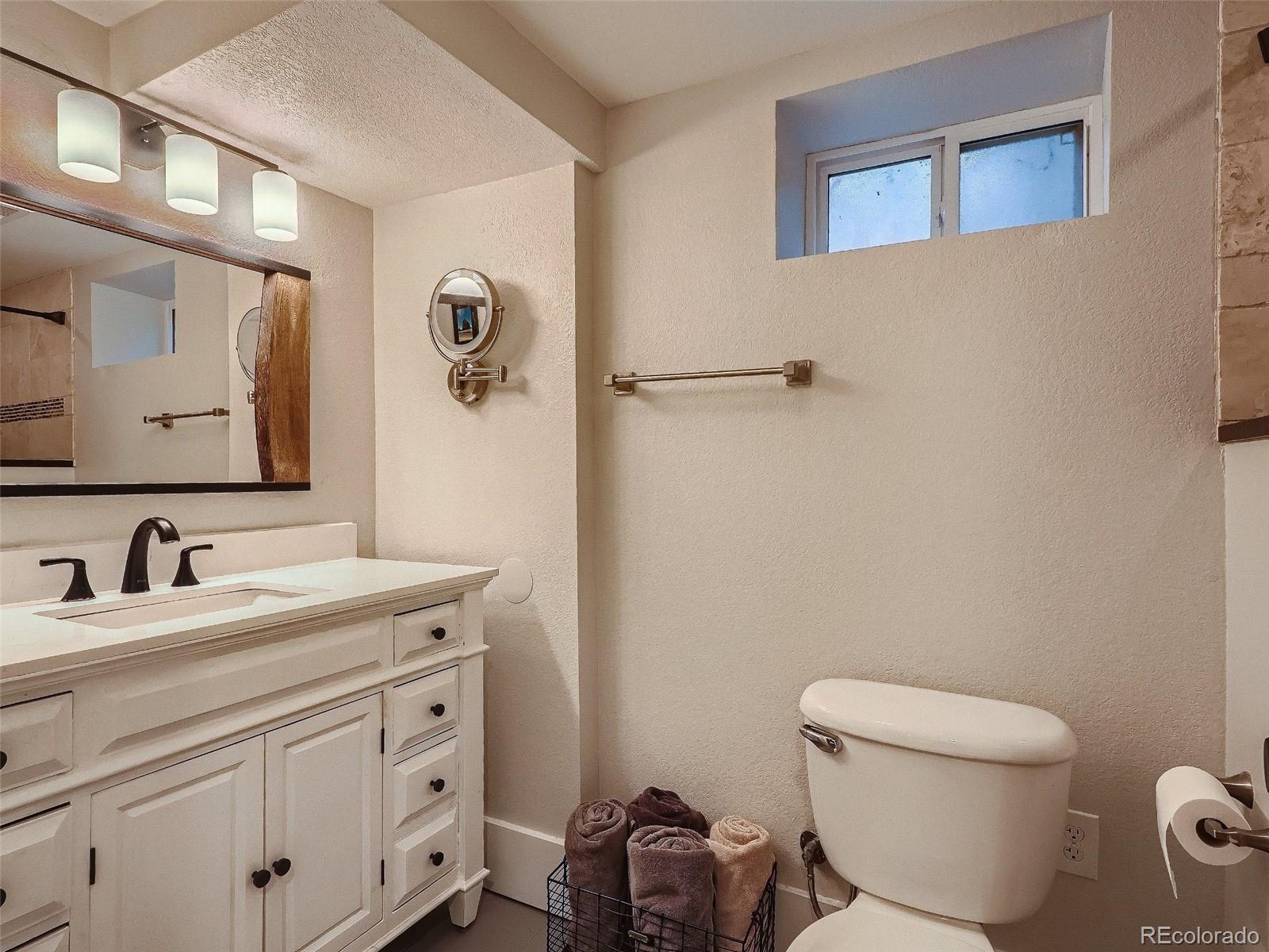 1675 Monroe Street Denver, CO 80206 - Photo 22 of 40