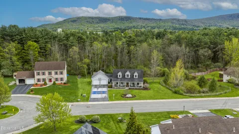 $575,000 | 14 County Court, Pittsfield, MA 01201