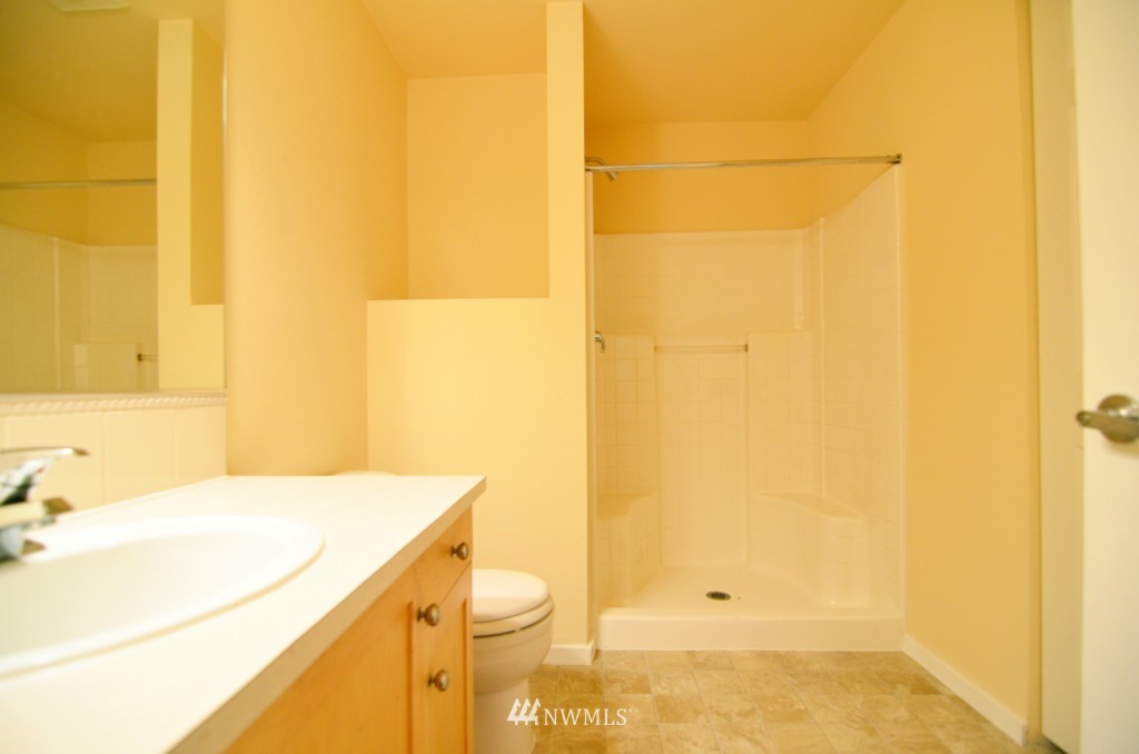 107 164th Street Southeast, Unit 2203 Bothell, WA 98012 - Photo 12 of 18
