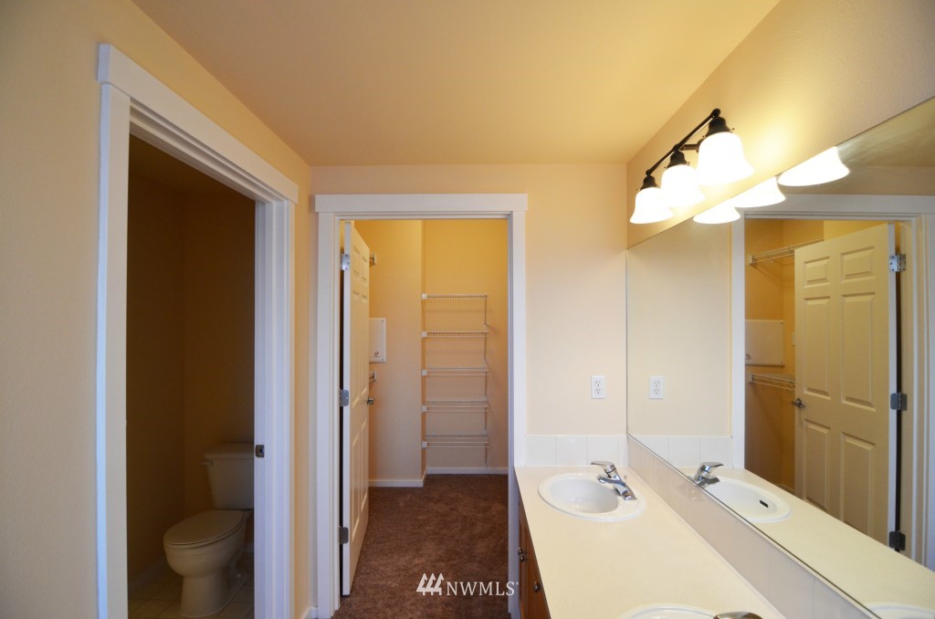 107 164th Street Southeast, Unit 2203 Bothell, WA 98012 - Photo 14 of 18