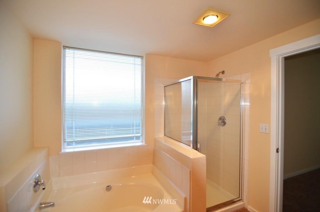 107 164th Street Southeast, Unit 2203 Bothell, WA 98012 - Photo 15 of 18