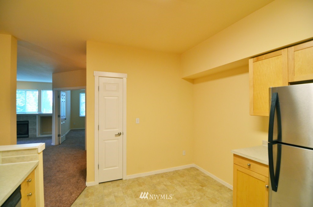 107 164th Street Southeast, Unit 2203 Bothell, WA 98012 - Photo 6 of 18