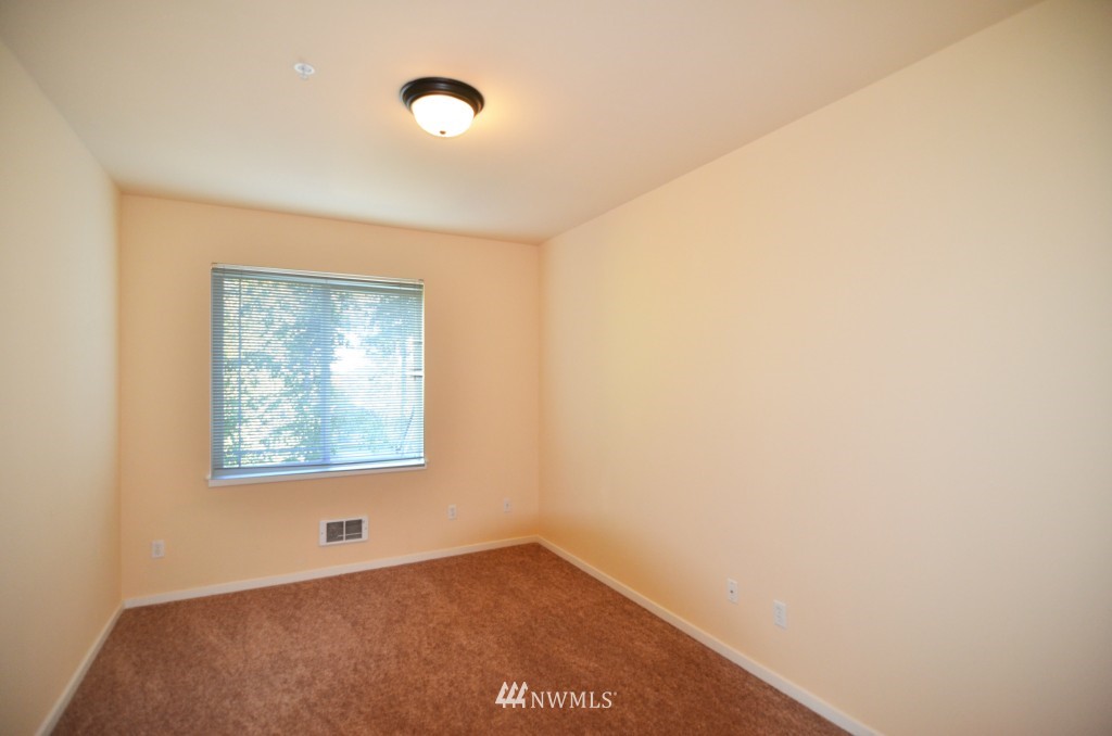 107 164th Street Southeast, Unit 2203 Bothell, WA 98012 - Photo 10 of 18
