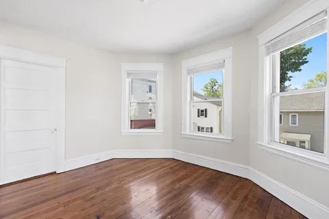 $820,000 | 19-21 Henchman Street, Worcester, MA 01605