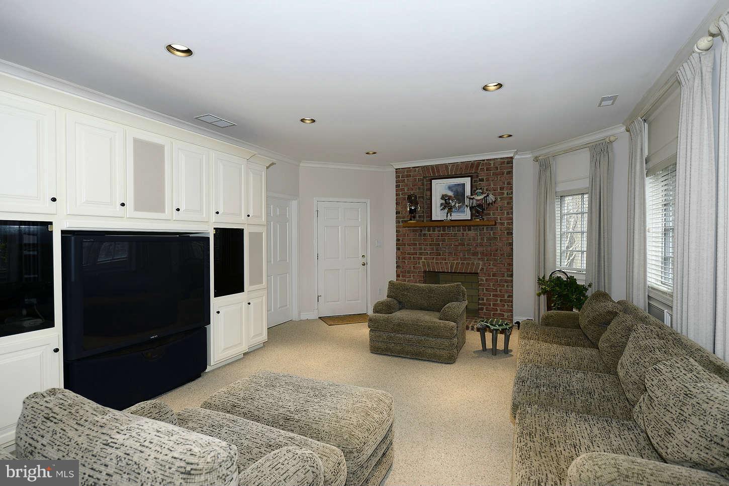 10384 Kingsbridge Road Ellicott City, MD 21042 - Photo 23 of 30 Recreation Room