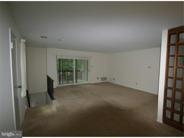 1501 Raintree Lane Malvern, PA 19355 - Photo 2 of 13 Living Room