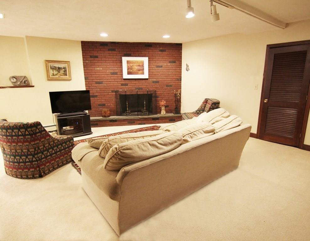 20 Heritage Drive Lexington, MA 02420 - Photo 22 of 27