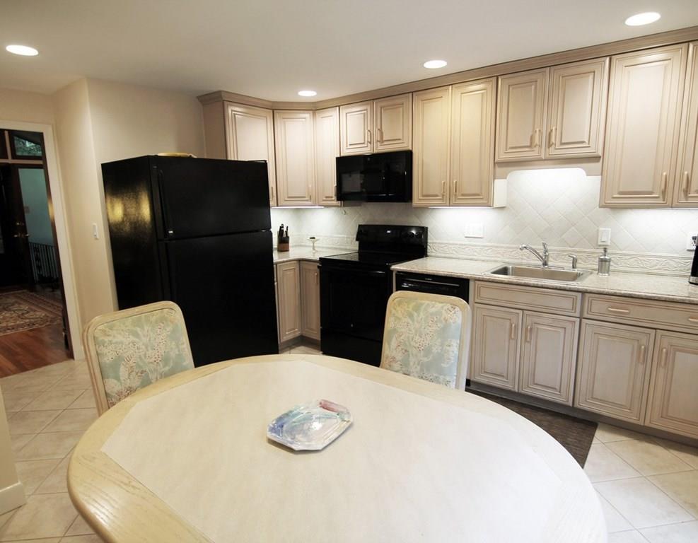 20 Heritage Drive Lexington, MA 02420 - Photo 8 of 27