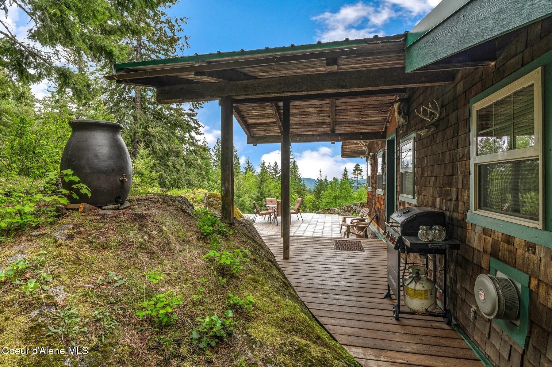 1298 Raven Ridge Road Sandpoint, ID 83864 - Photo 35 of 60 Covered Entrance