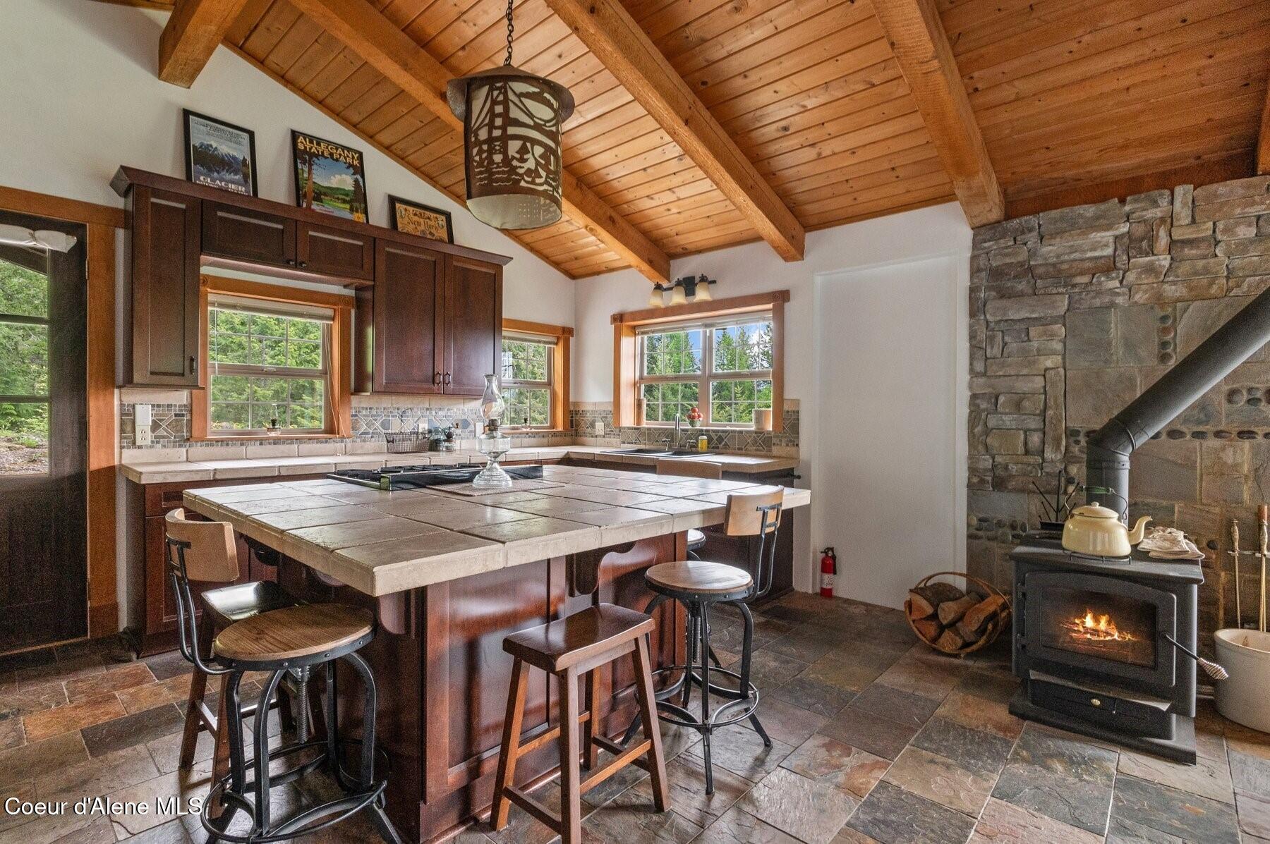 1298 Raven Ridge Road Sandpoint, ID 83864 - Photo 5 of 60 Beautiful Interiors