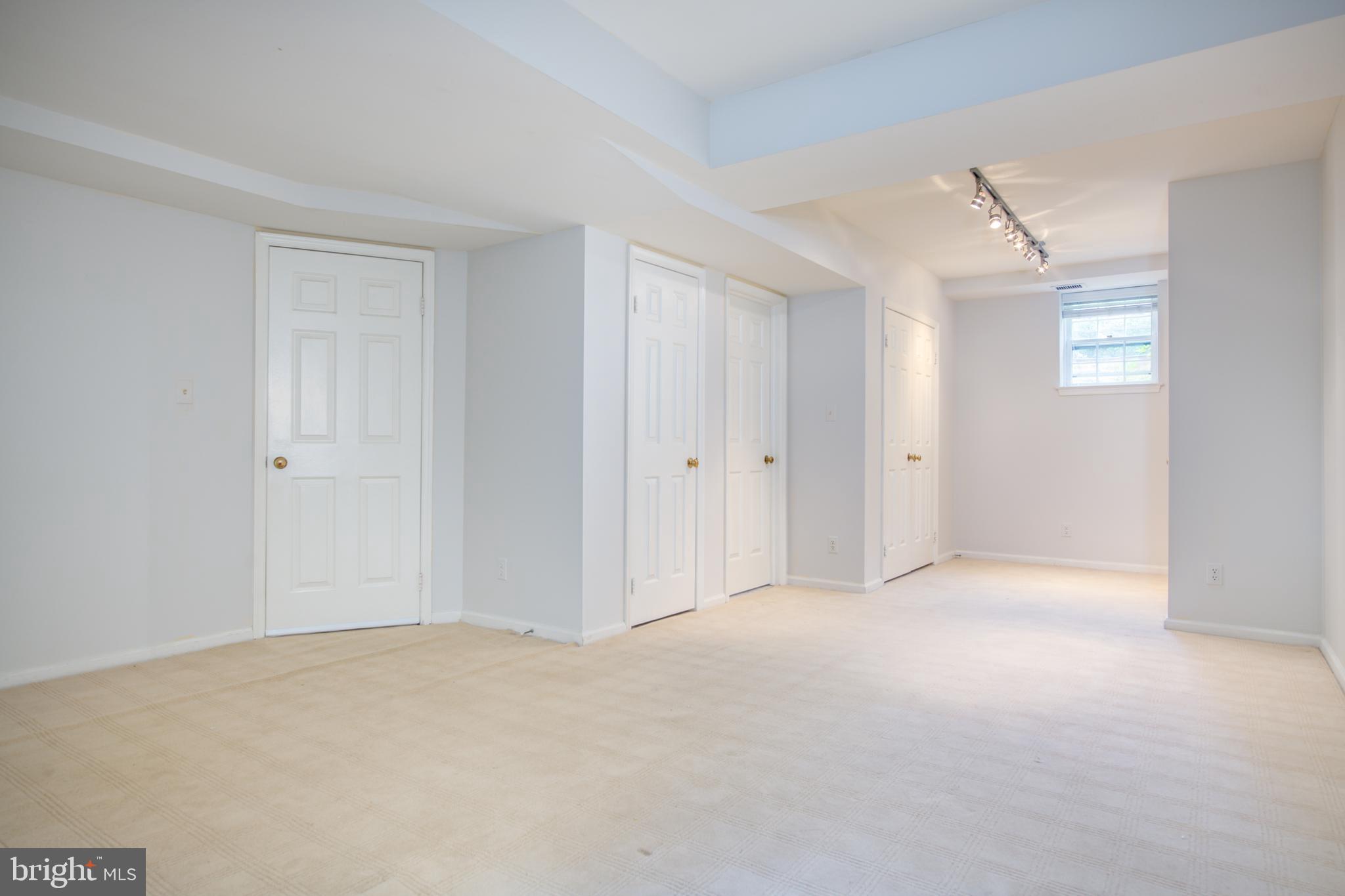 3520 39th Street Northwest, Unit A655 Washington, DC 20016 - Photo 22 of 28