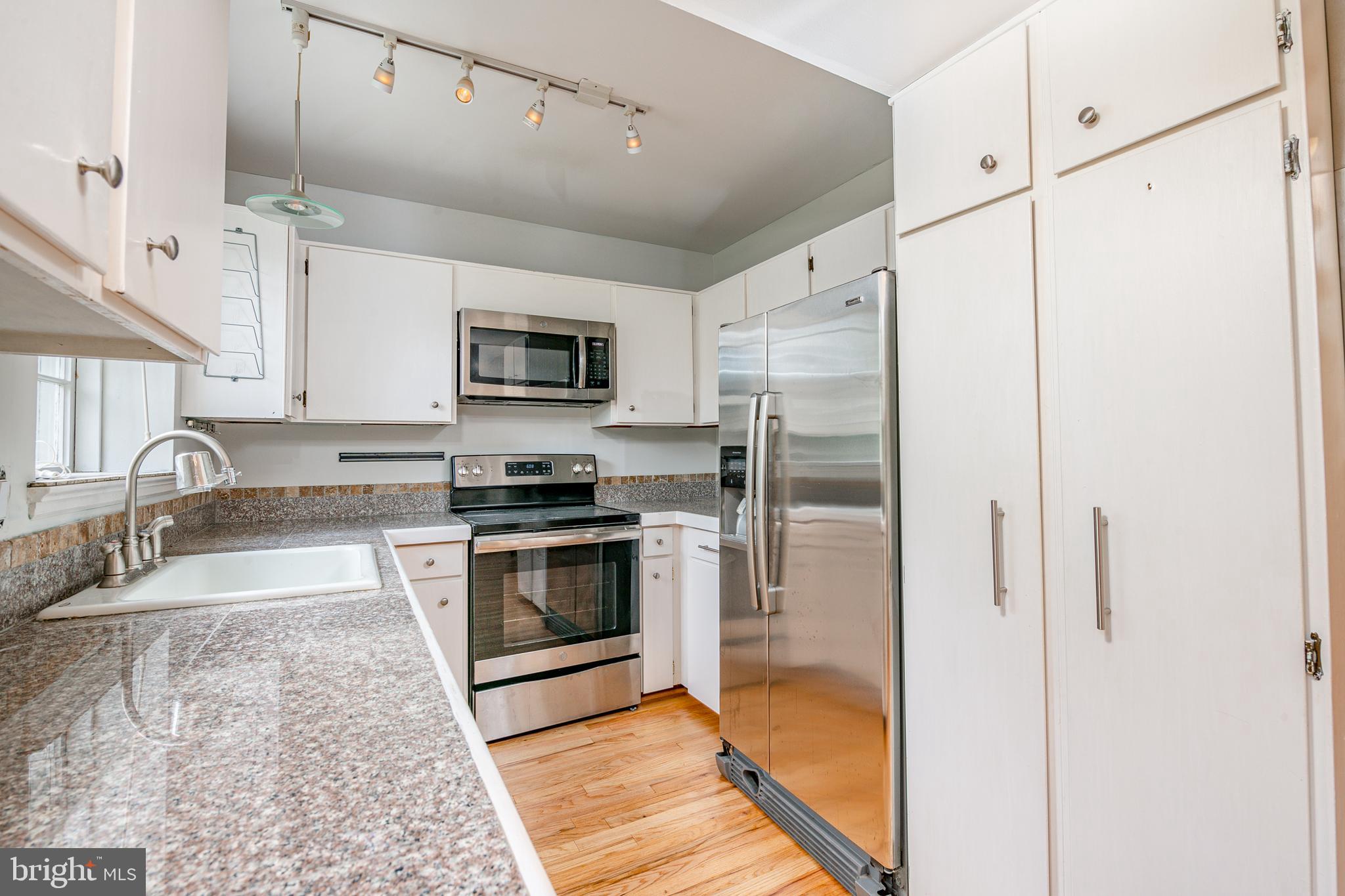3520 39th Street Northwest, Unit A655 Washington, DC 20016 - Photo 9 of 28