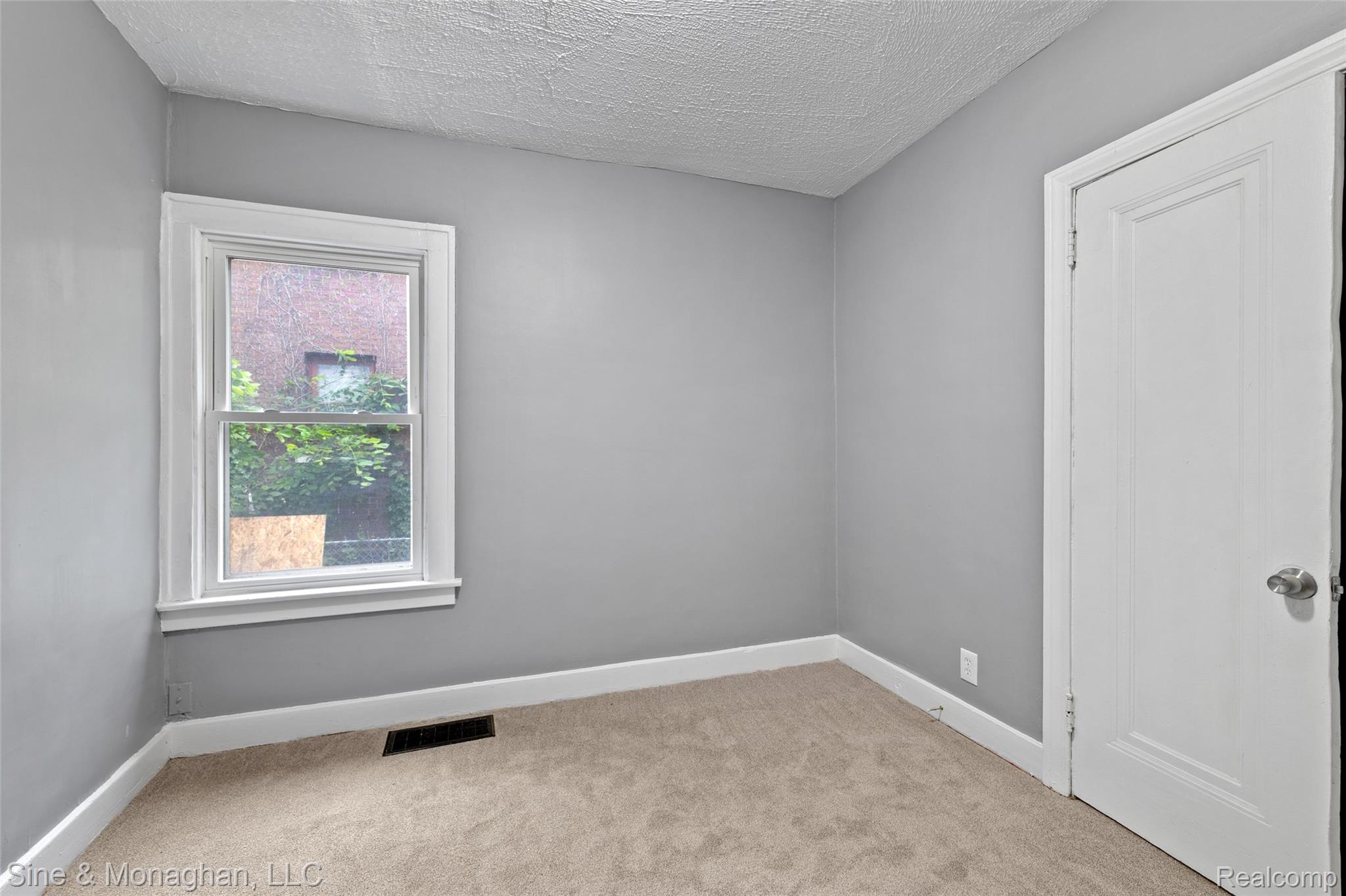 5553 Nottingham Road Detroit, MI 48224 - Photo 12 of 25 AK52825-9.jpg