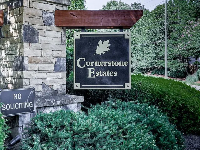 $425,000 | 431 Parkstone Drive, Woodstock, GA 30188