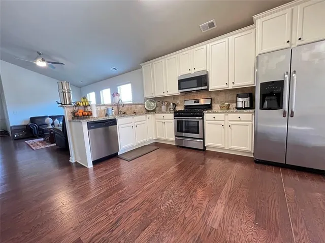 $425,000 | 431 Parkstone Drive, Woodstock, GA 30188